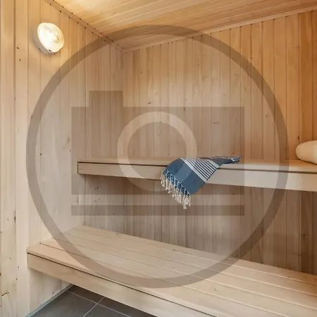 Amazing In With Sauna 度假居